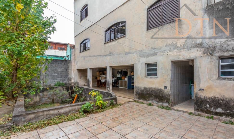 Casa à venda com 5 quartos, 265m² - Foto 1