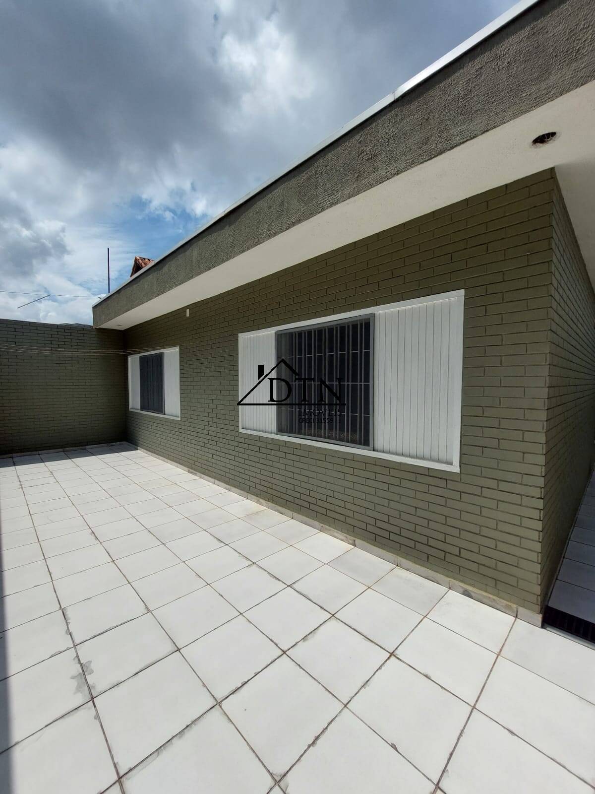 Sobrado à venda com 3 quartos, 243m² - Foto 3