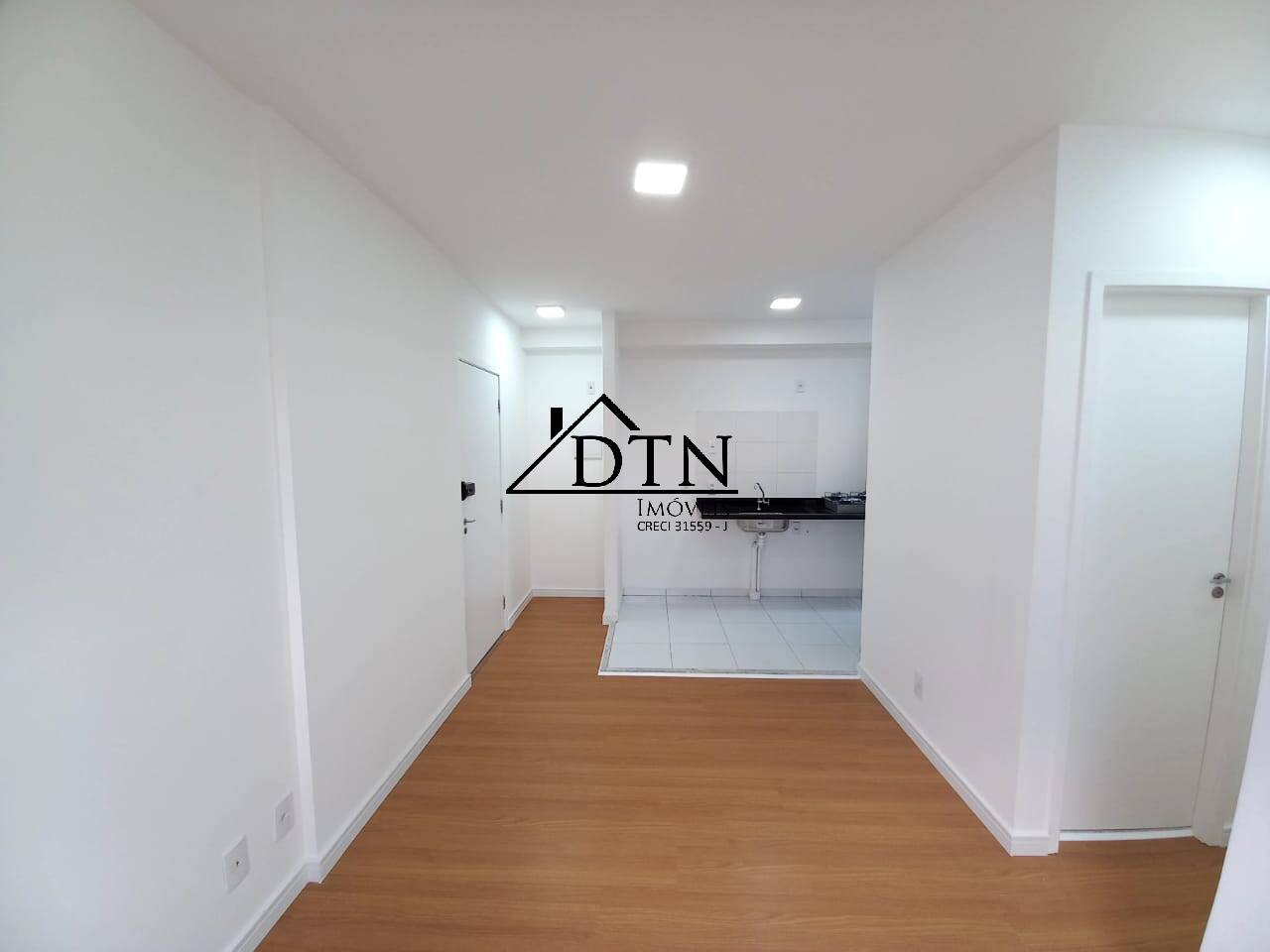 Apartamento à venda com 2 quartos, 43m² - Foto 32