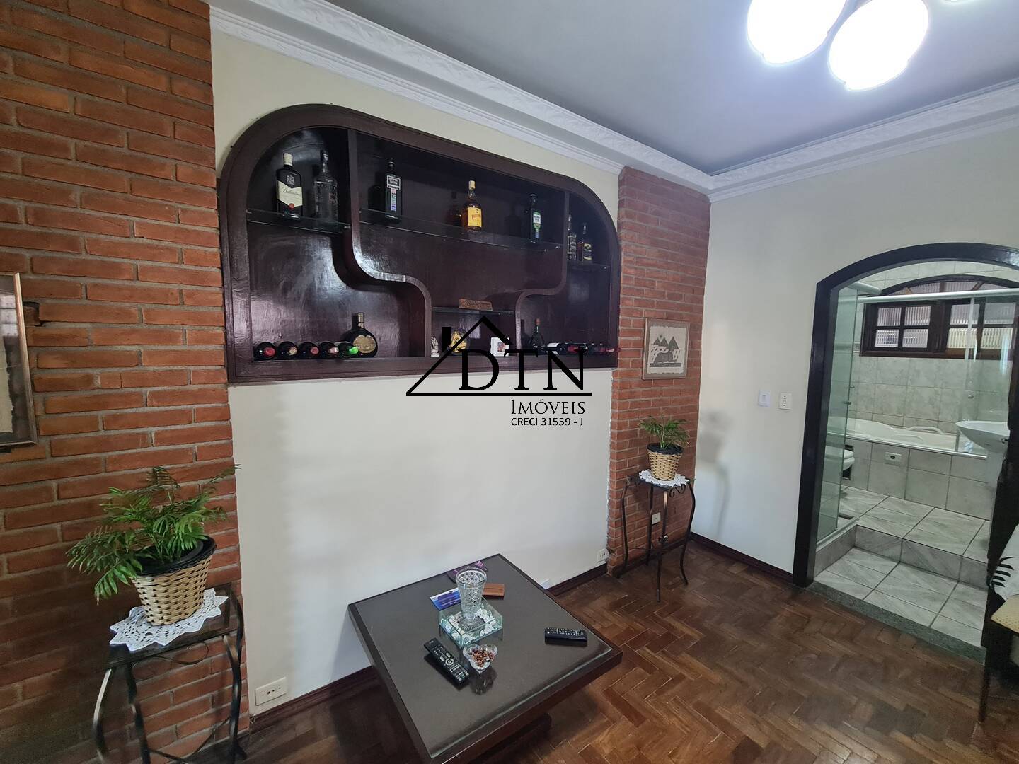 Casa à venda com 4 quartos, 259m² - Foto 32