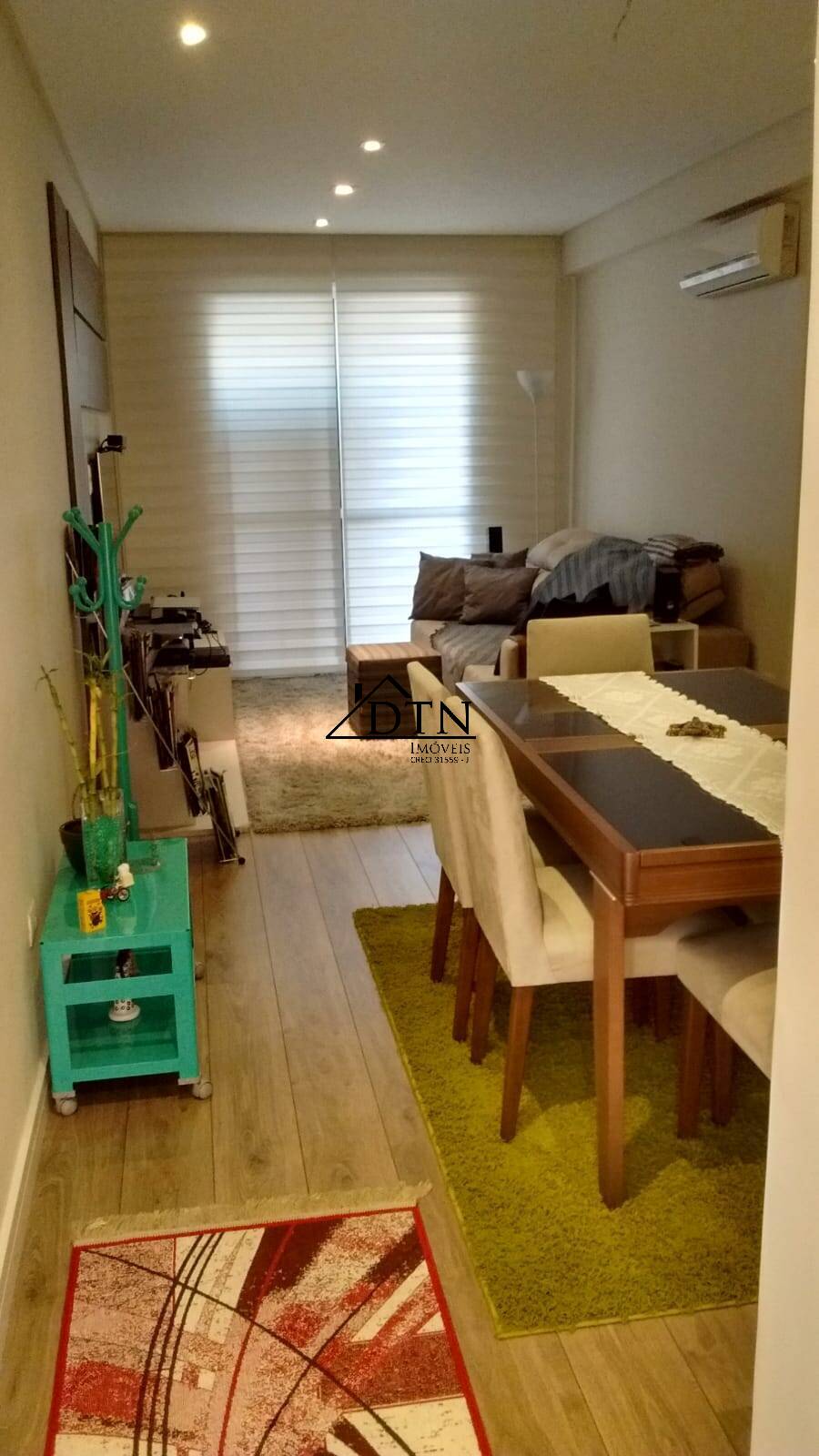 Apartamento à venda com 3 quartos, 77m² - Foto 2