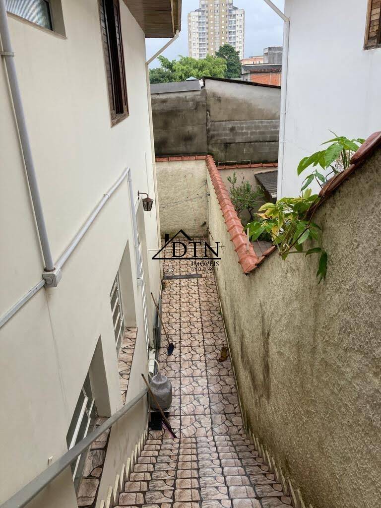 Casa à venda com 3 quartos, 162m² - Foto 14