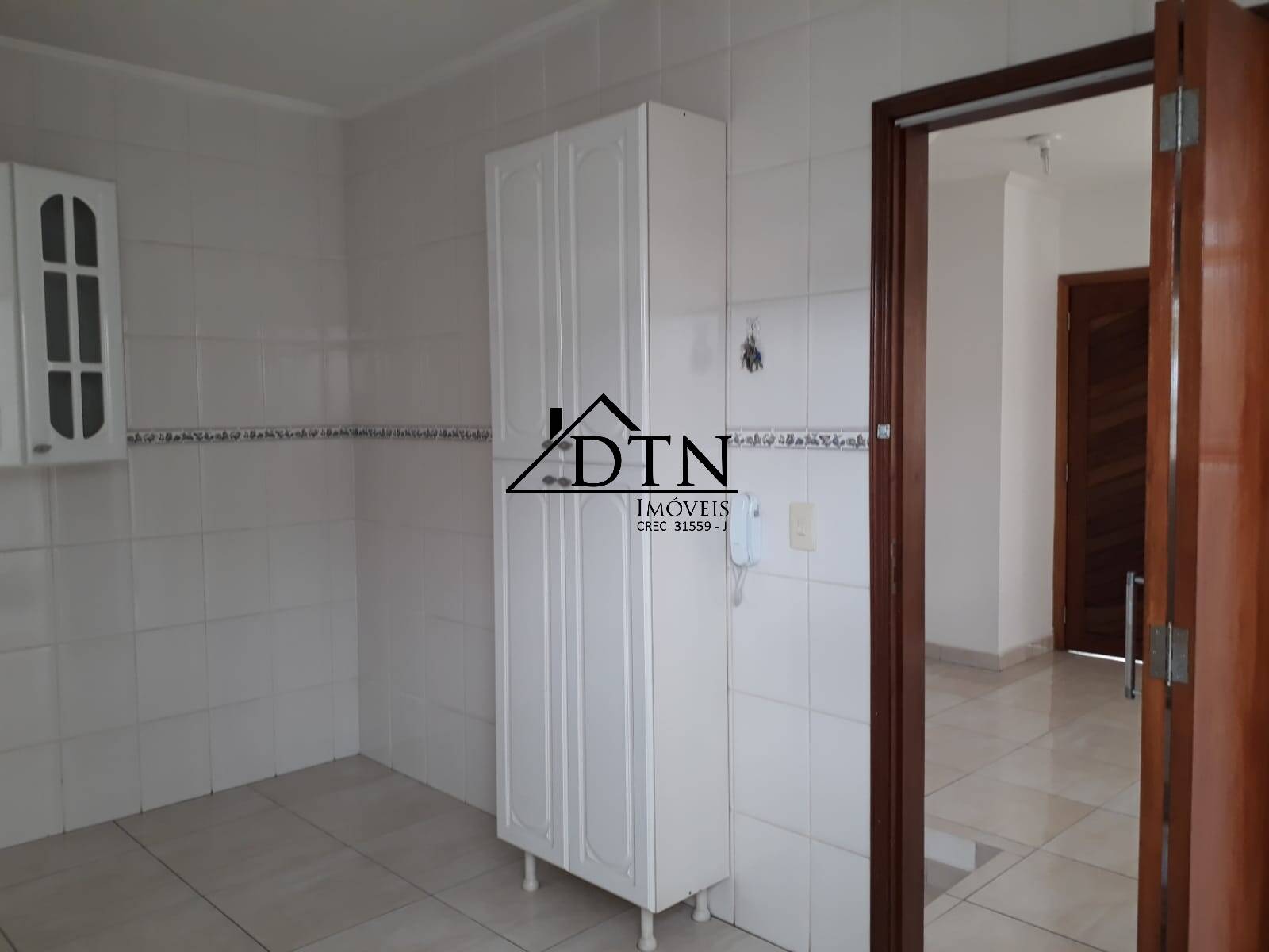 Casa à venda com 2 quartos, 110m² - Foto 13