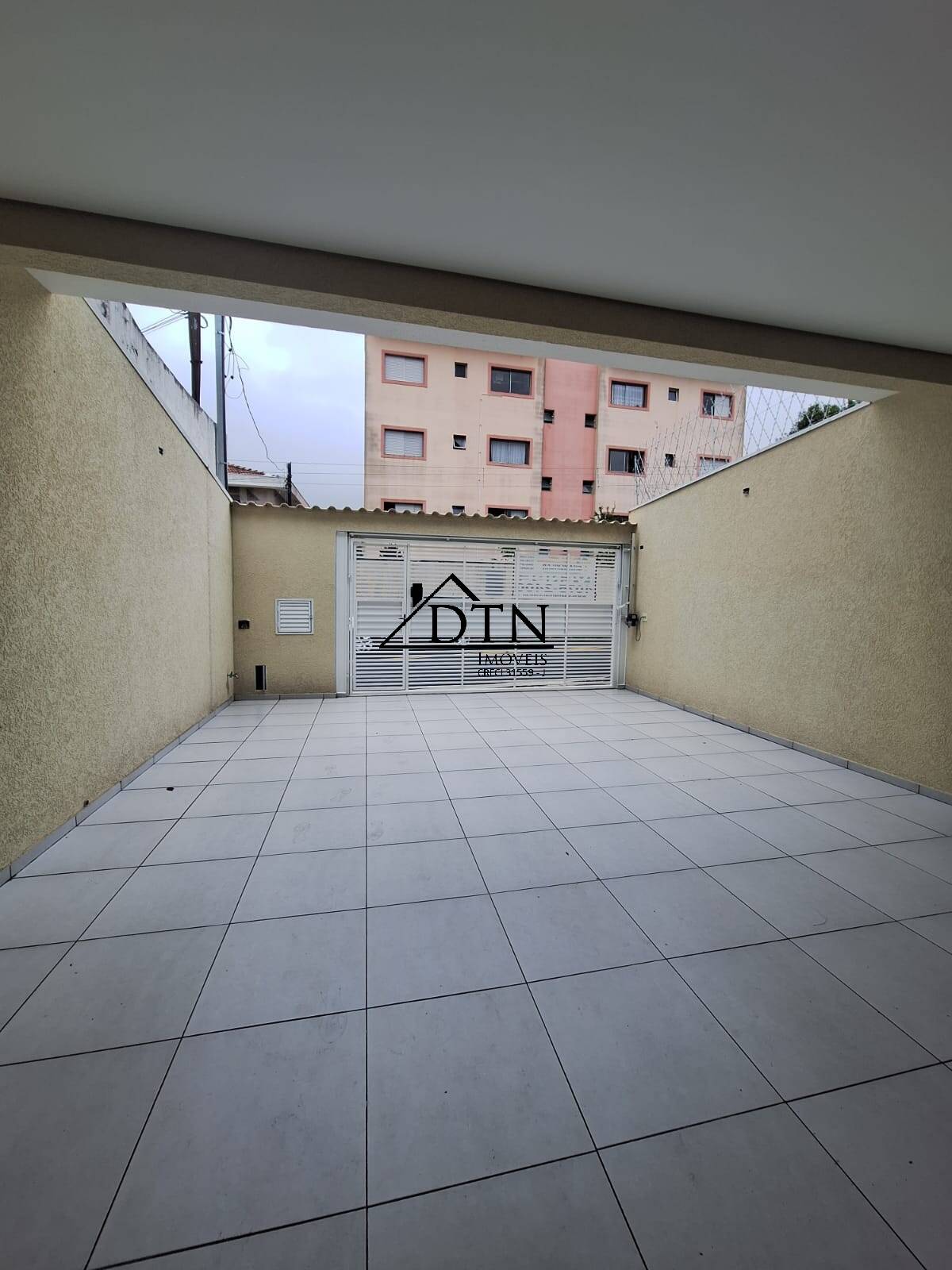 Sobrado à venda com 3 quartos, 170m² - Foto 2