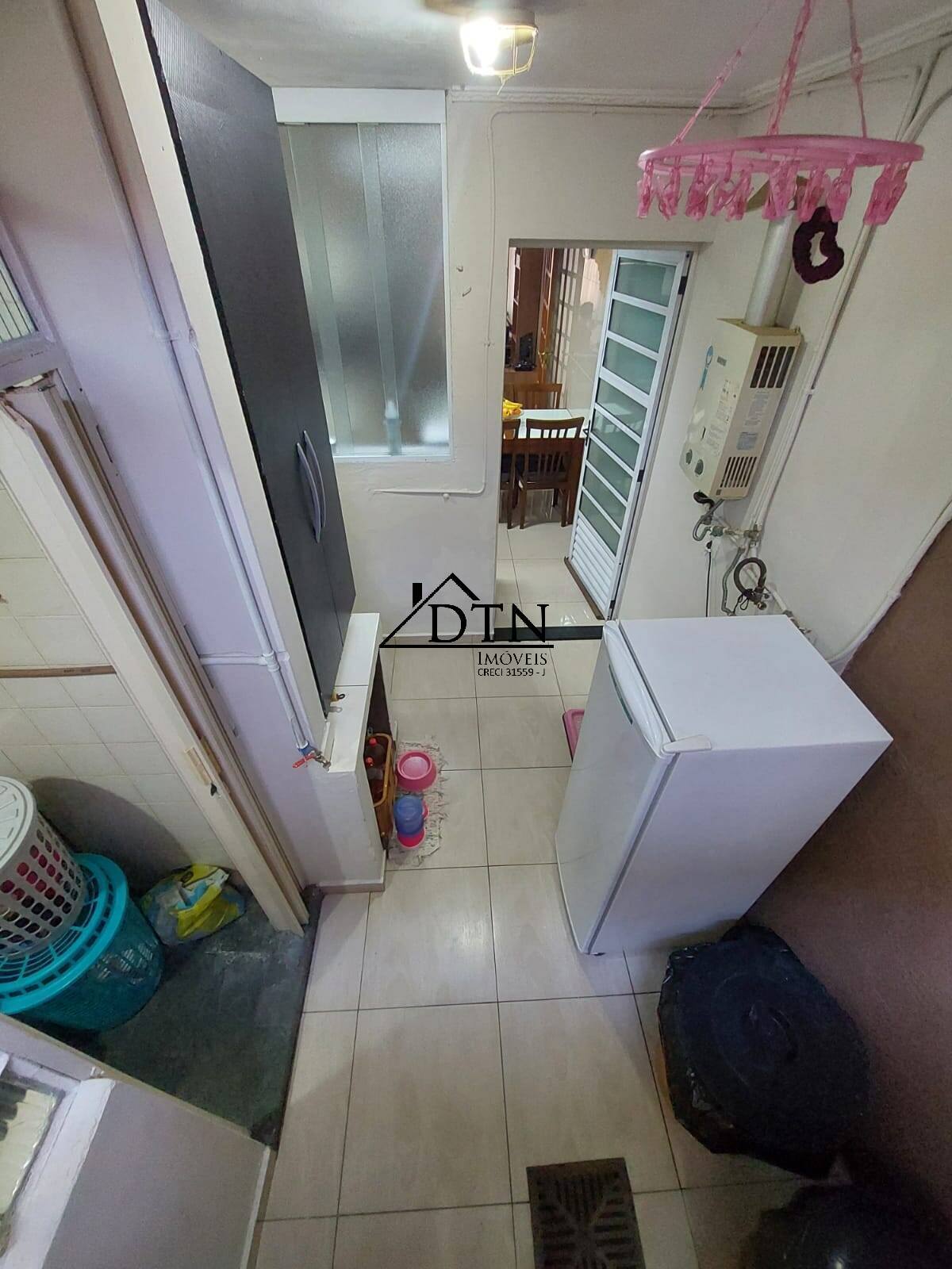 Sobrado à venda com 2 quartos, 93m² - Foto 18