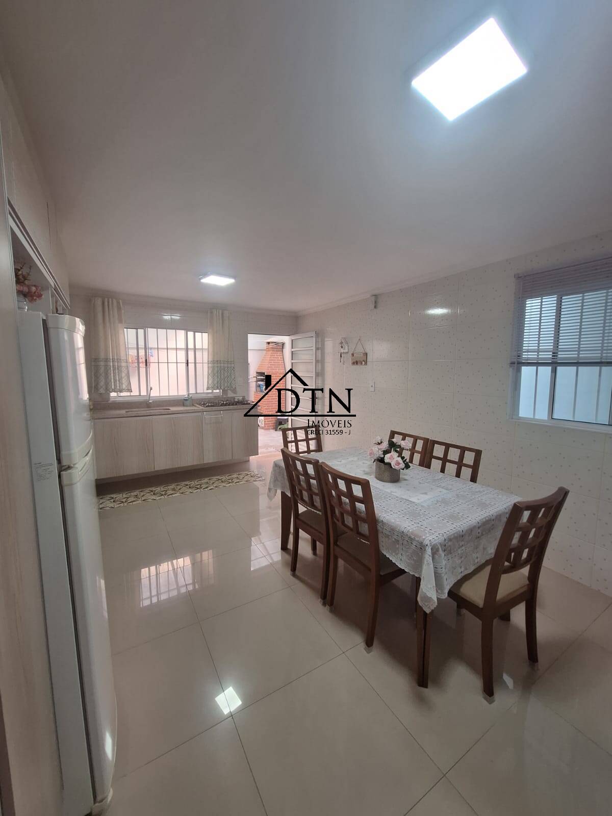 Sobrado à venda com 3 quartos, 112m² - Foto 2