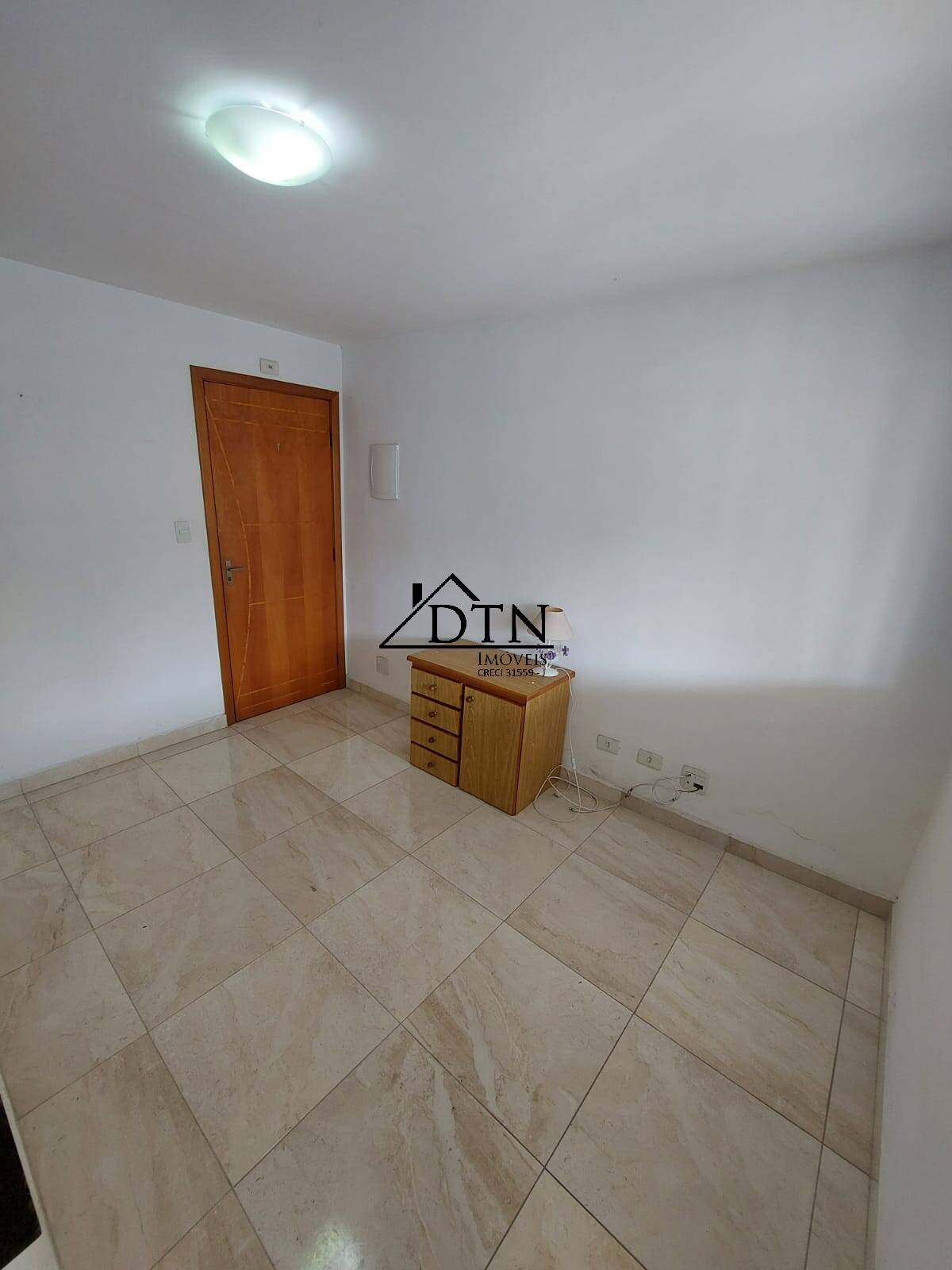 Apartamento à venda com 1 quarto, 60m² - Foto 3