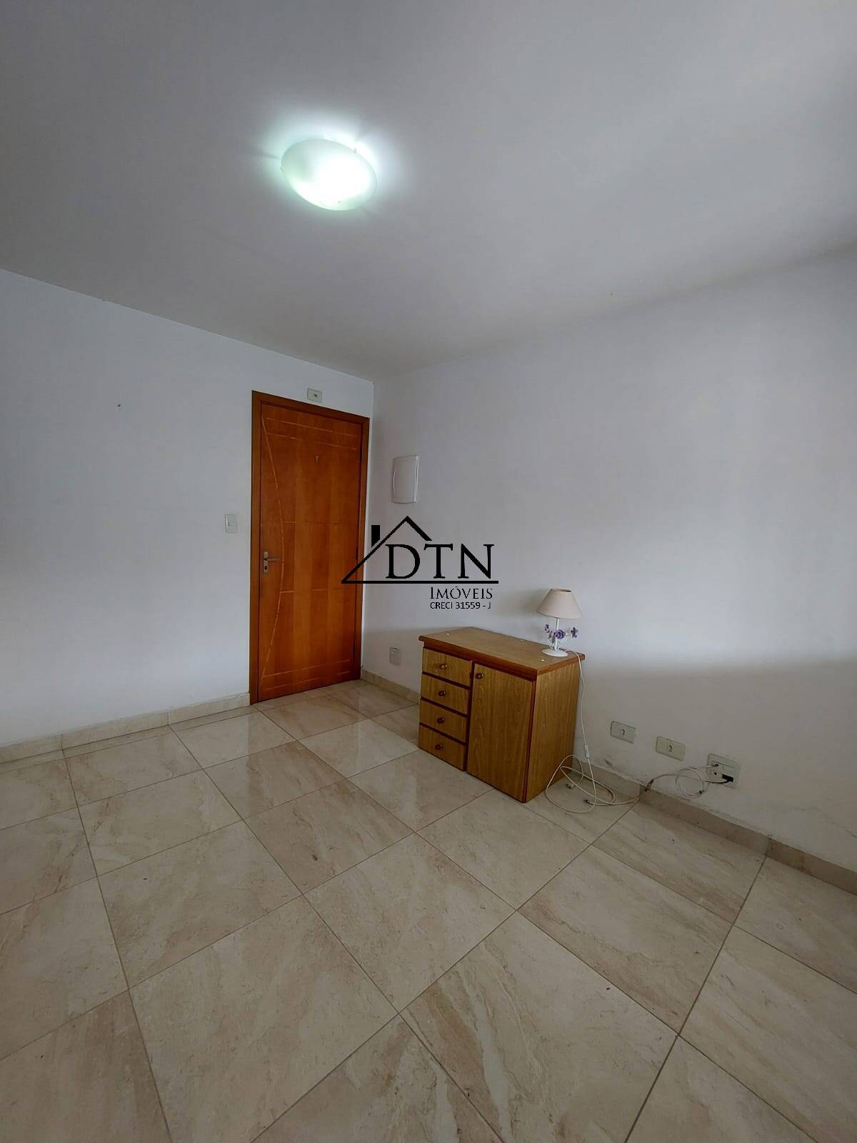 Apartamento à venda com 1 quarto, 60m² - Foto 9