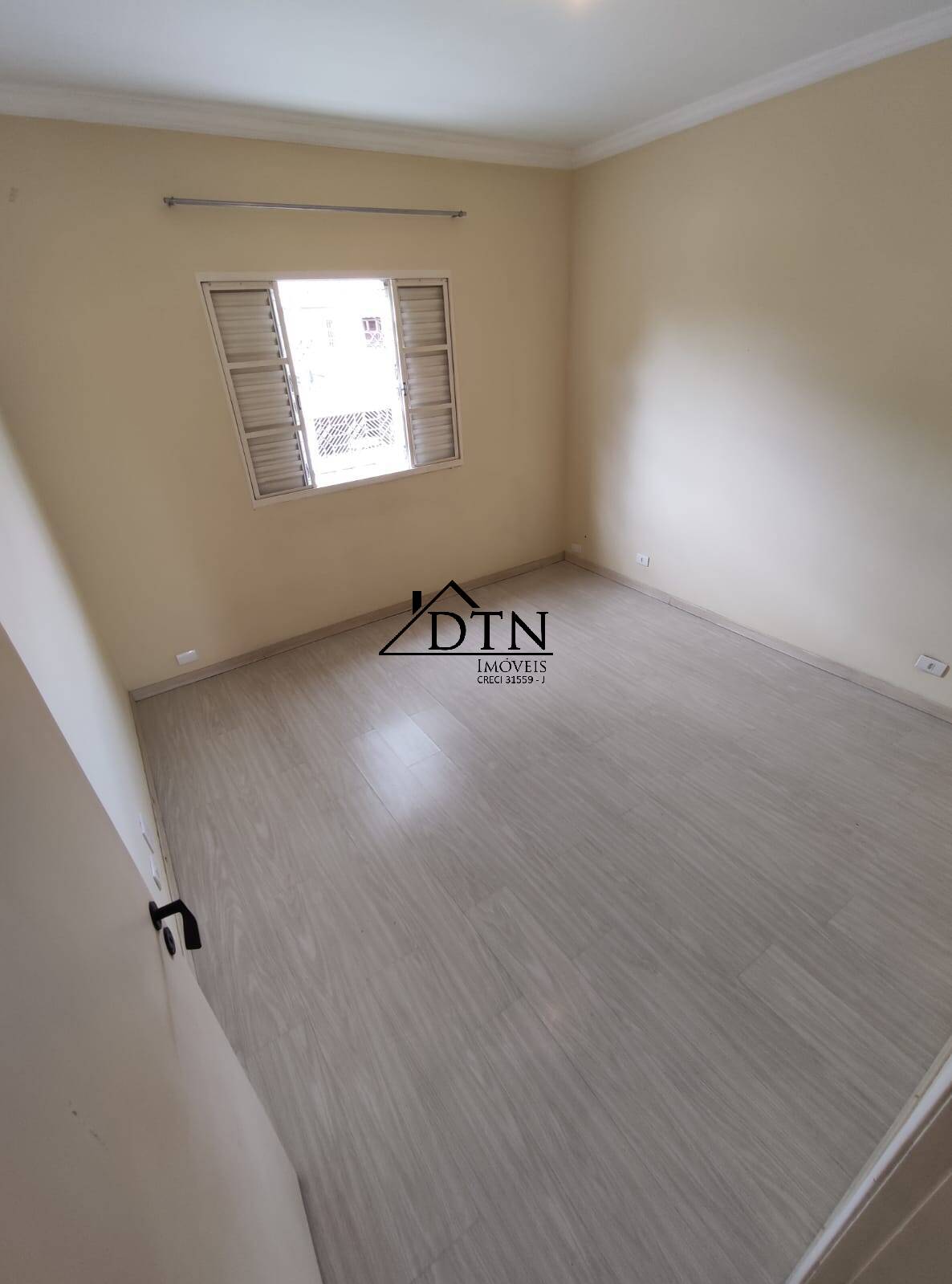 Sobrado à venda com 2 quartos, 181m² - Foto 8