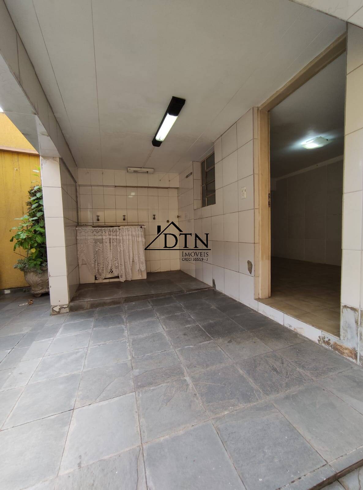 Sobrado à venda com 2 quartos, 181m² - Foto 26