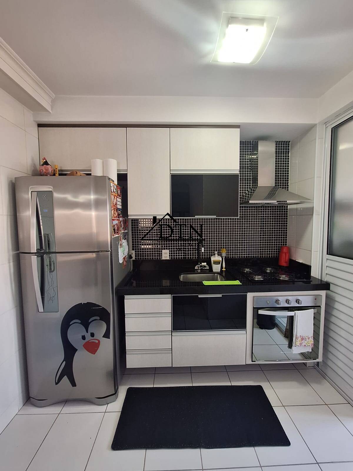 Apartamento à venda com 3 quartos, 64m² - Foto 2