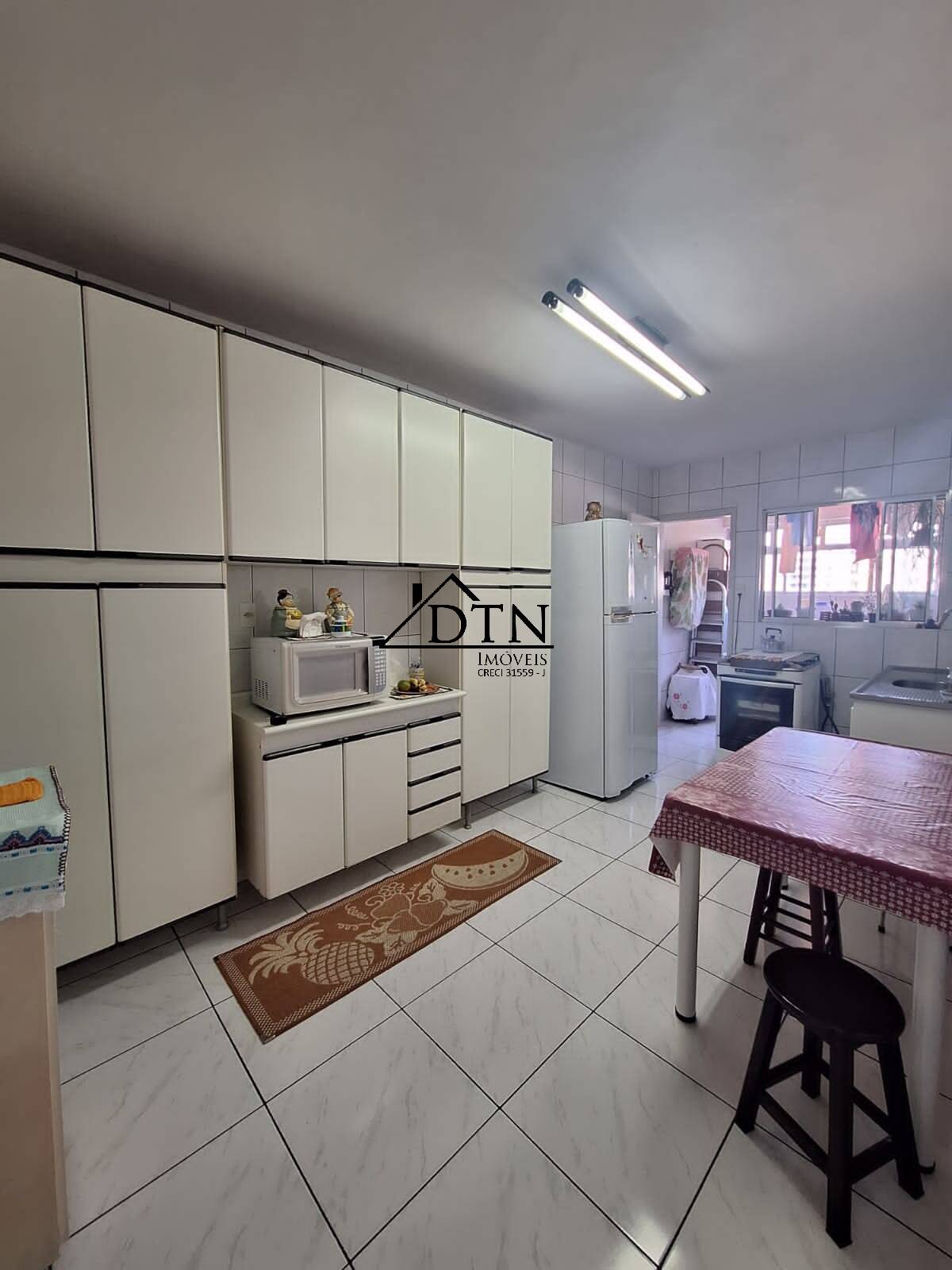 Apartamento à venda com 2 quartos, 84m² - Foto 2