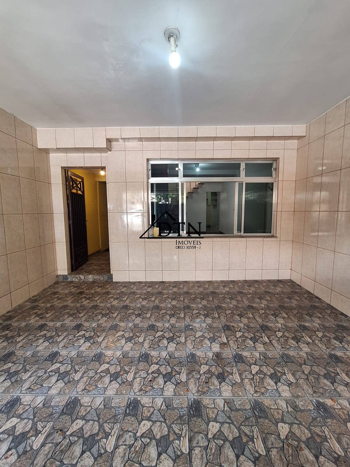 Sobrado à venda com 2 quartos, 109m² - Foto 3