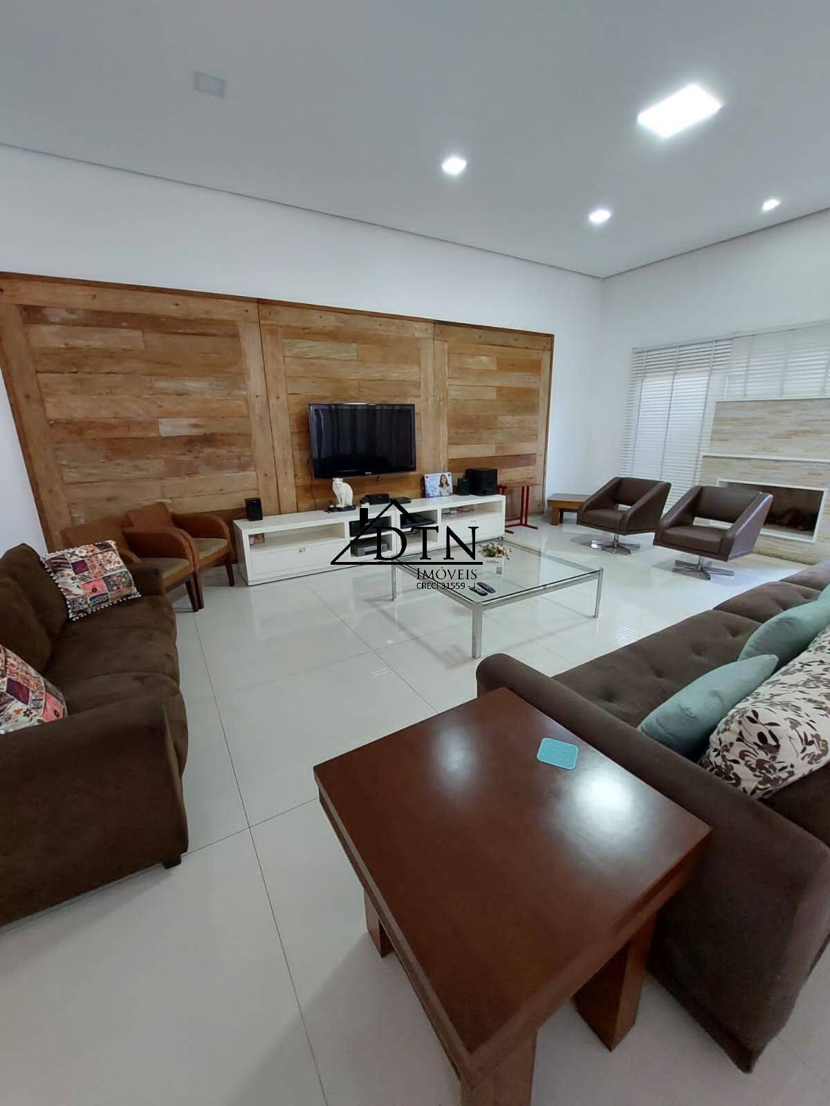 Sobrado à venda com 4 quartos, 701m² - Foto 3