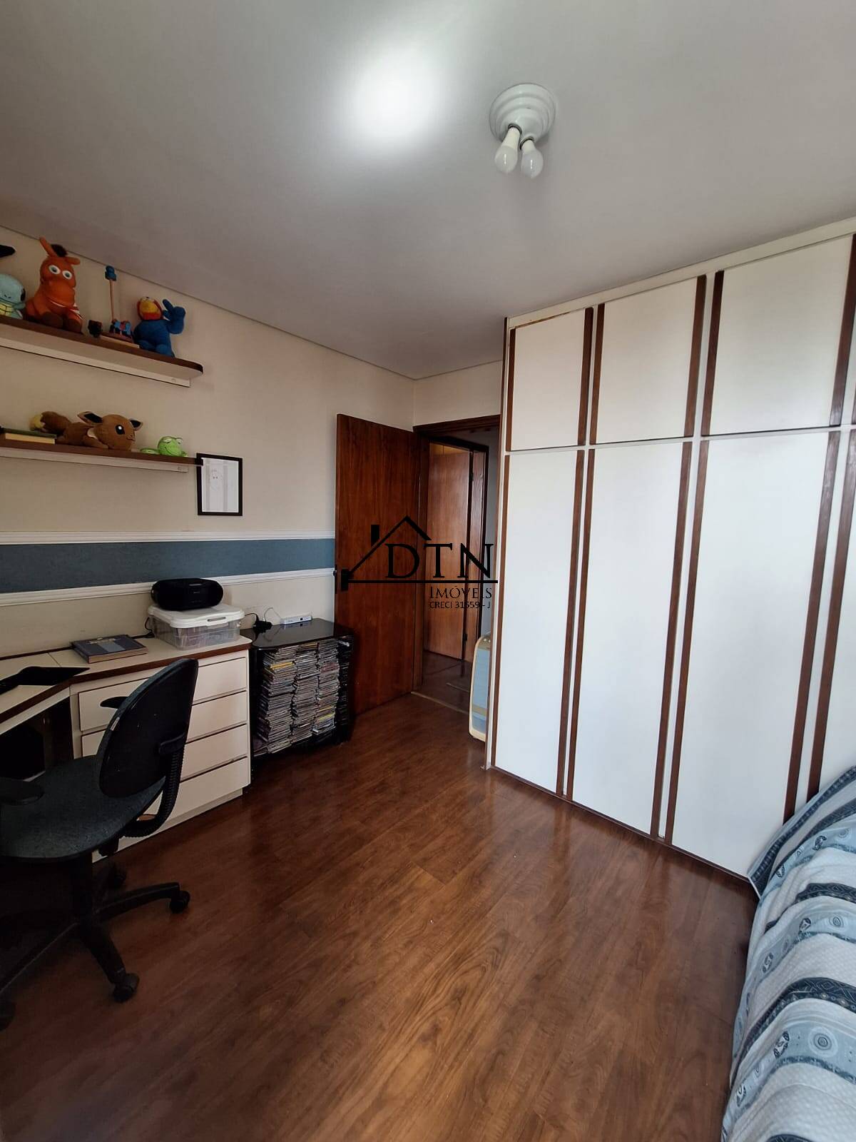 Apartamento à venda com 4 quartos, 157m² - Foto 17