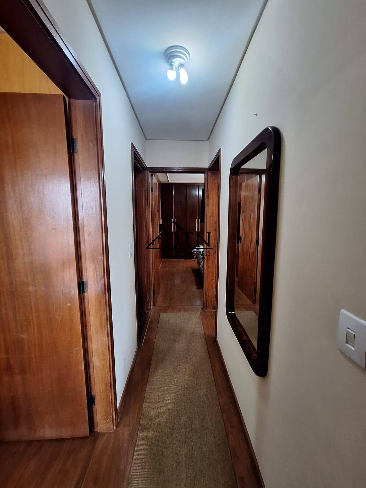 Apartamento à venda com 4 quartos, 157m² - Foto 25