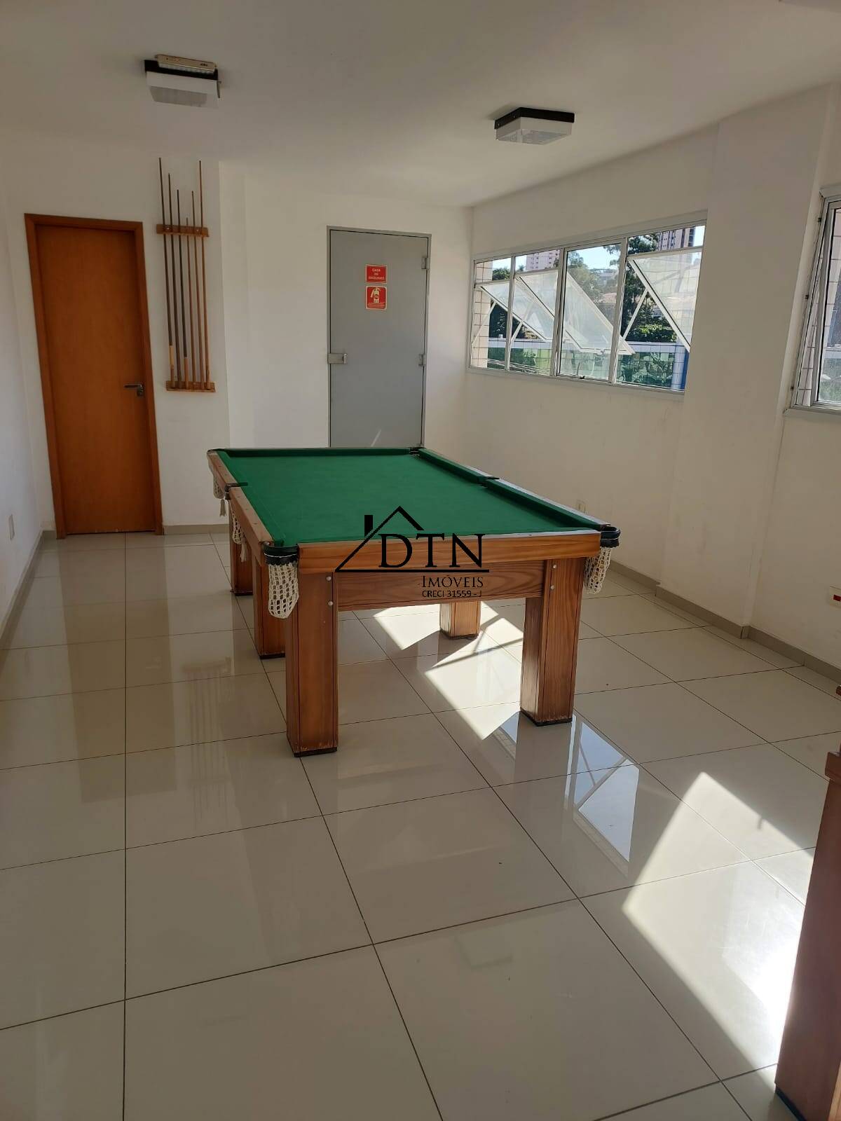 Apartamento à venda com 1 quarto, 42m² - Foto 21