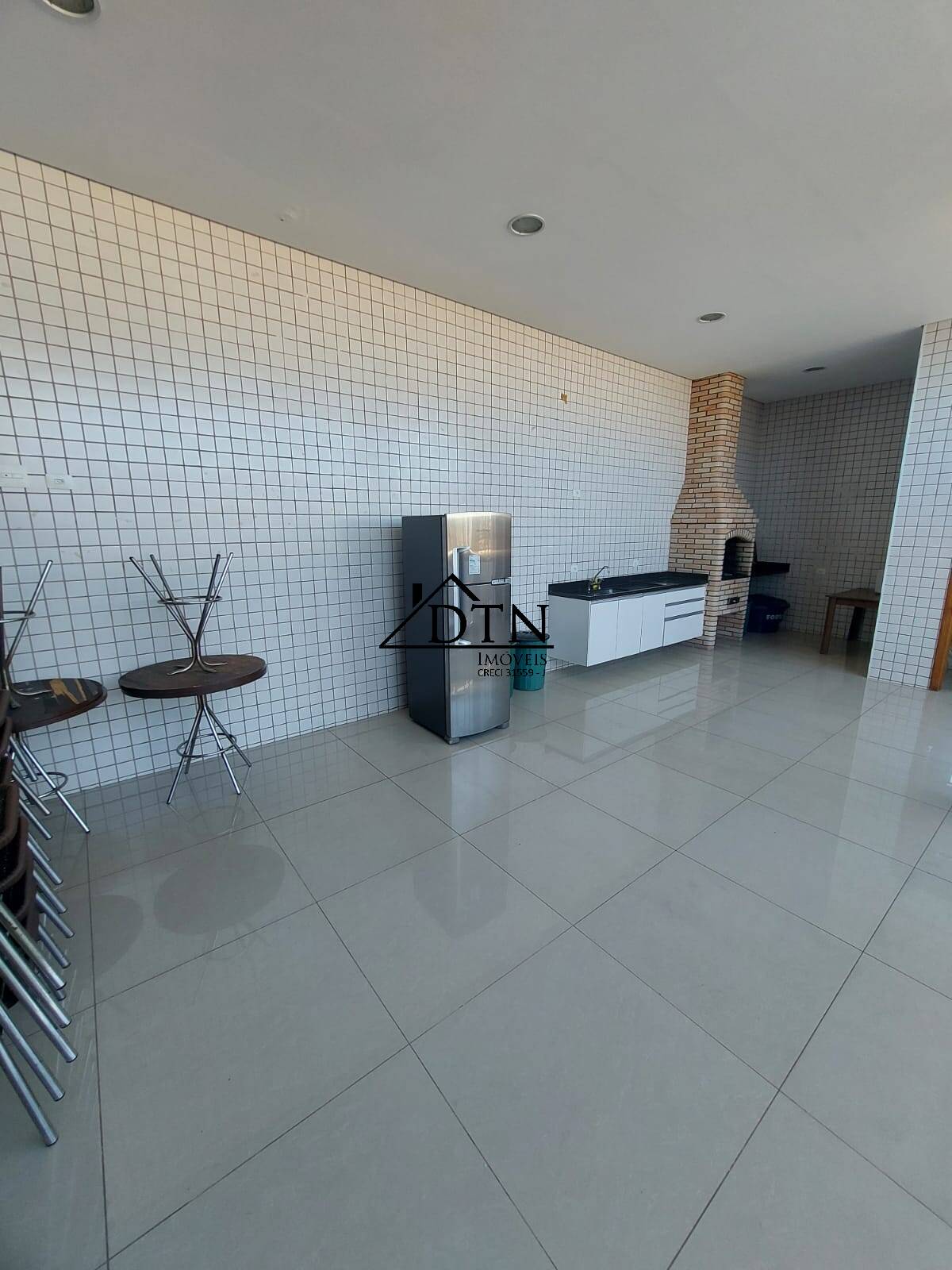 Apartamento à venda com 1 quarto, 42m² - Foto 27