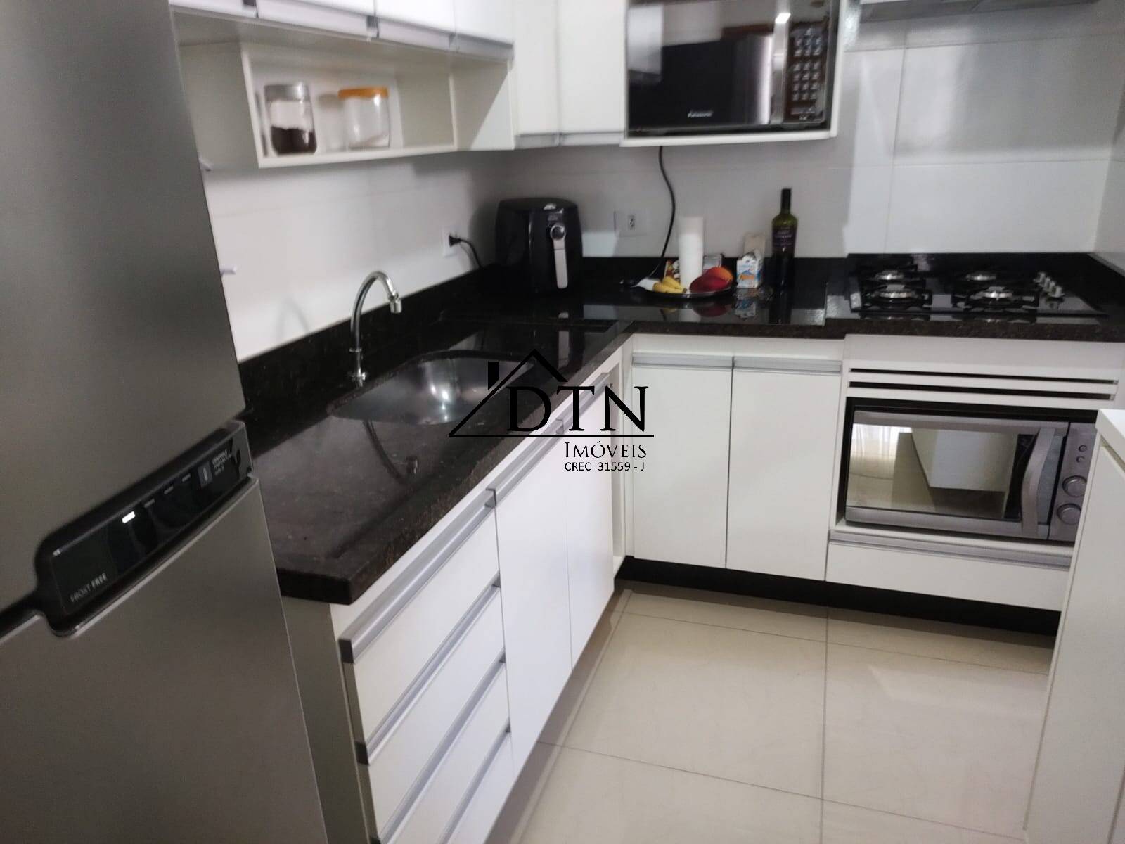 Apartamento à venda com 2 quartos, 39m² - Foto 2