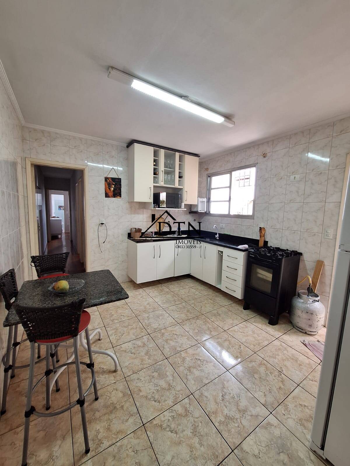 Casa à venda com 3 quartos, 162m² - Foto 6