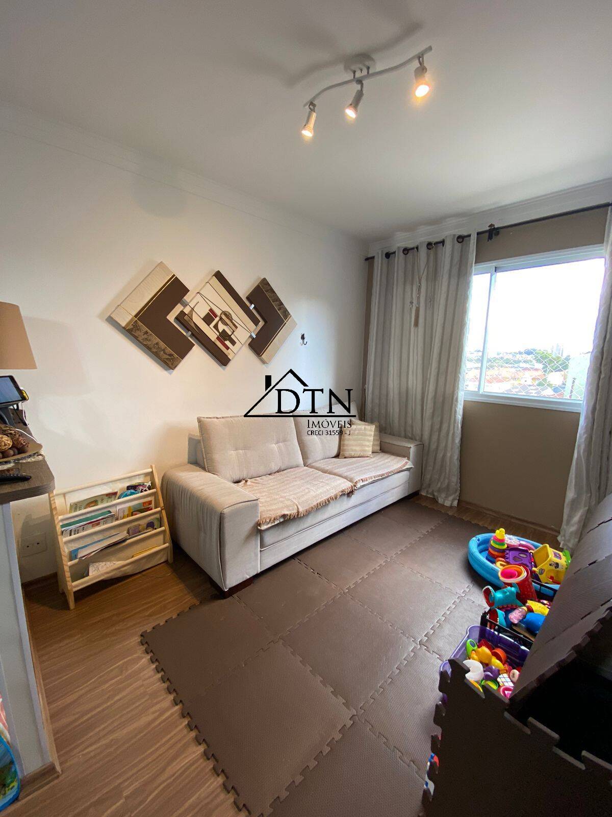 Apartamento à venda com 3 quartos, 64m² - Foto 1