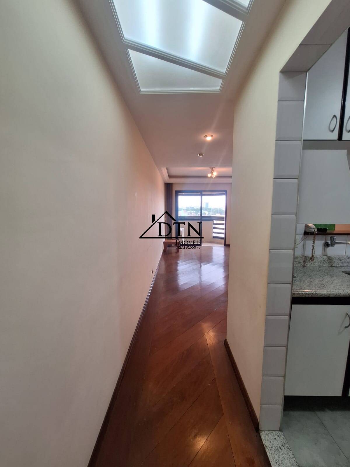 Apartamento à venda com 3 quartos, 79m² - Foto 2