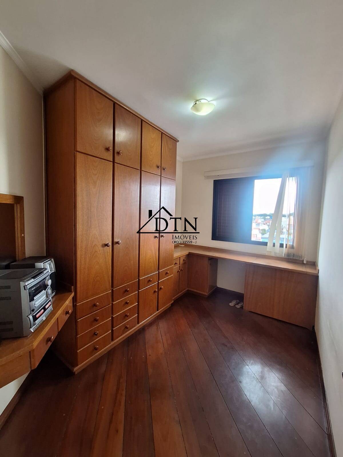 Apartamento à venda com 3 quartos, 79m² - Foto 17