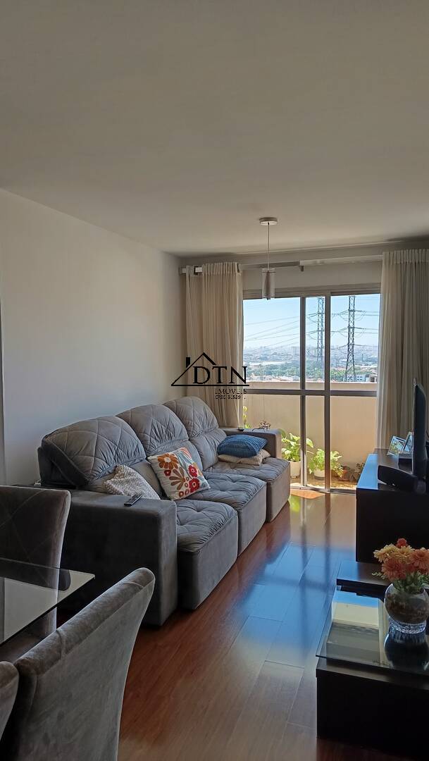 Apartamento à venda com 2 quartos, 68m² - Foto 3